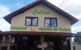 Collias